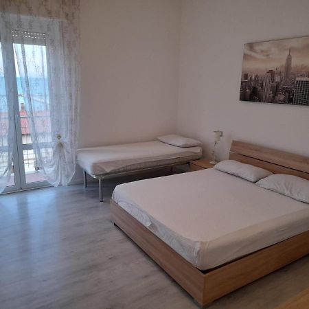 Appartamento Fronte Mare Falconara Marittima Εξωτερικό φωτογραφία